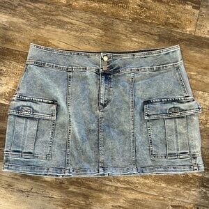 High-Waist Light Blue Denim Cargo Mini Skirt Plus 18 20